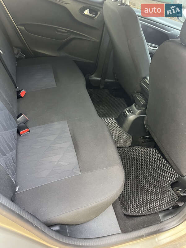 Седан Citroen C-Elysee 2017 в Днепре фото 8 Седан Citroen C-Elysee 2017 в Днепре