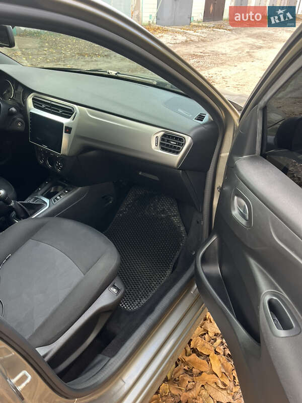 Седан Citroen C-Elysee 2017 в Днепре фото 7 Седан Citroen C-Elysee 2017 в Днепре