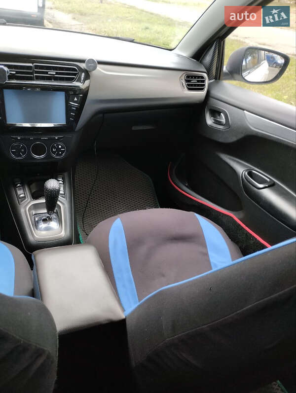 Седан Citroen C-Elysee 2015 в Києві фото 10 Седан Citroen C-Elysee 2015 в Києві