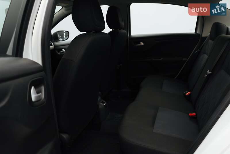 Седан Citroen C-Elysee 2020 в Киеве фото 9 Седан Citroen C-Elysee 2020 в Киеве