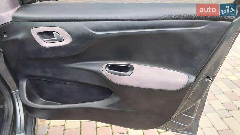 Седан Citroen C-Elysee 2012 в Днепре