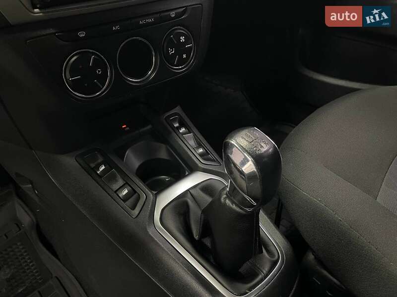 Седан Citroen C-Elysee 2017 в Киеве фото 20 Седан Citroen C-Elysee 2017 в Киеве