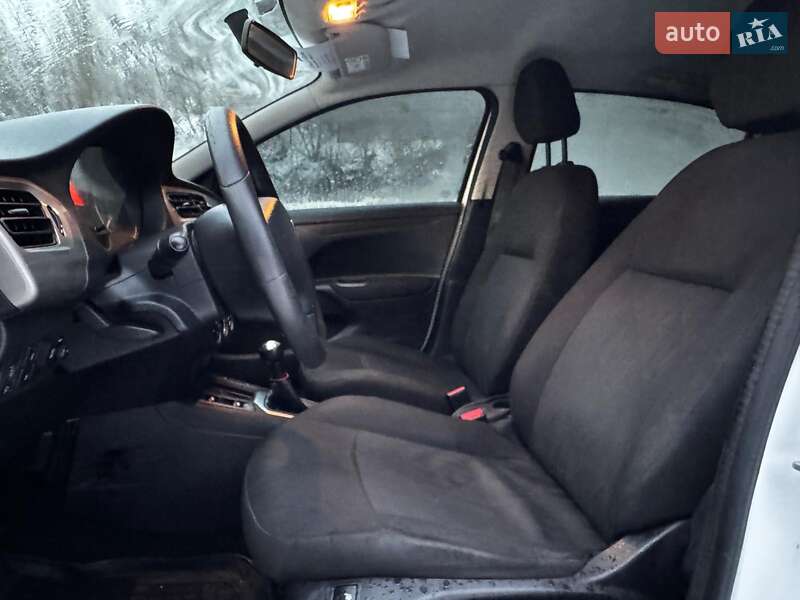 Седан Citroen C-Elysee 2018 в Киеве
