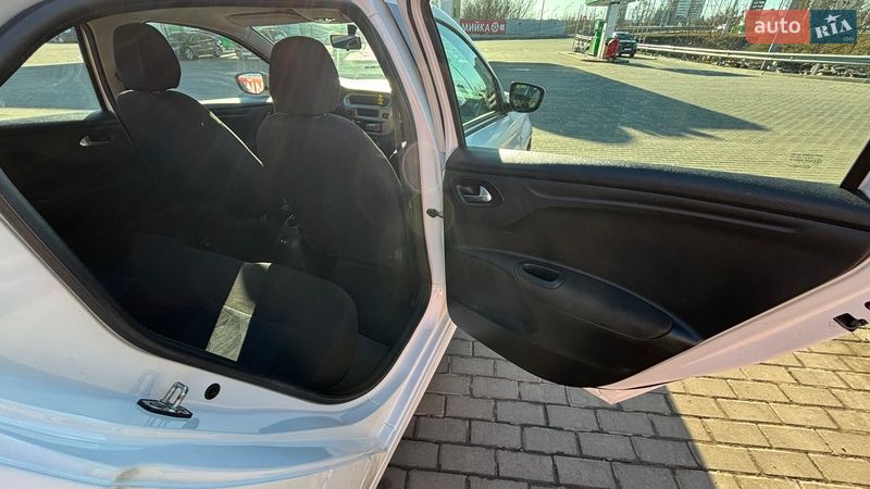 Седан Citroen C-Elysee 2017 в Киеве