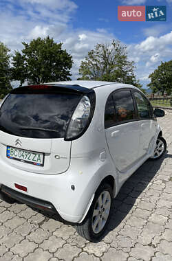 Хетчбек Citroen C-Zero 2010 в Золочеві