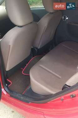 Хетчбек Citroen C-Zero 2011 в 