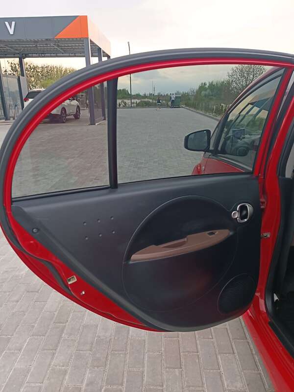 Хэтчбек Citroen C-Zero 2011 в Золочеве фото 14 Хэтчбек Citroen C-Zero 2011 в Золочеве