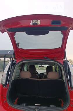 Хэтчбек Citroen C-Zero 2011 в 