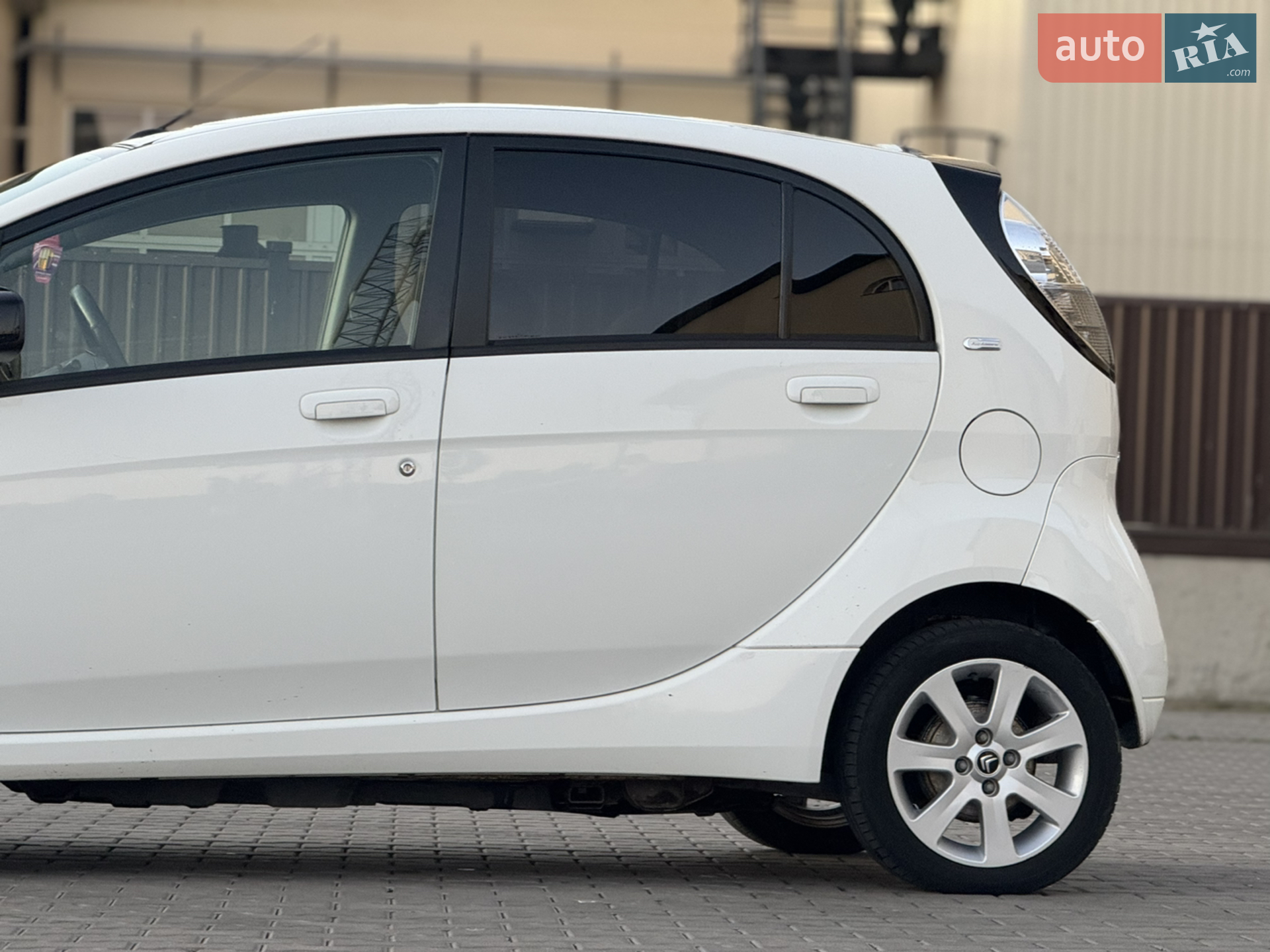2011 Citroen C-ZERO - мініатюра 11