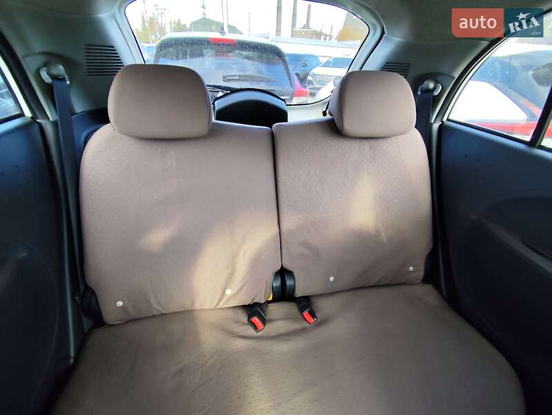 Хетчбек Citroen C-Zero 2011 в Києві
