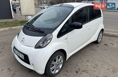 Хэтчбек Citroen C-Zero 2012 в 