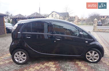 Хэтчбек Citroen C-Zero 2011 в 