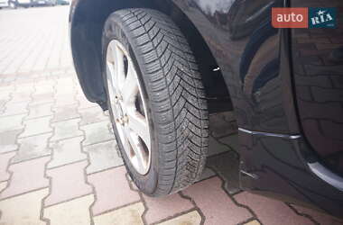 Хэтчбек Citroen C-Zero 2011 в 