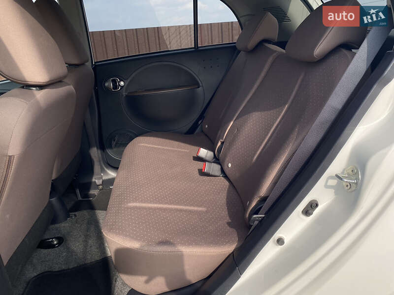 Хэтчбек Citroen C-Zero 2014 в Виннице