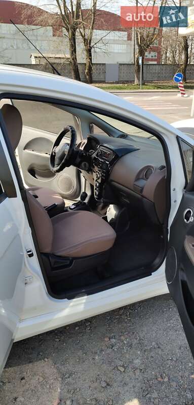 Хэтчбек Citroen C-Zero 2012 в Киеве фото 10 Хэтчбек Citroen C-Zero 2012 в Киеве