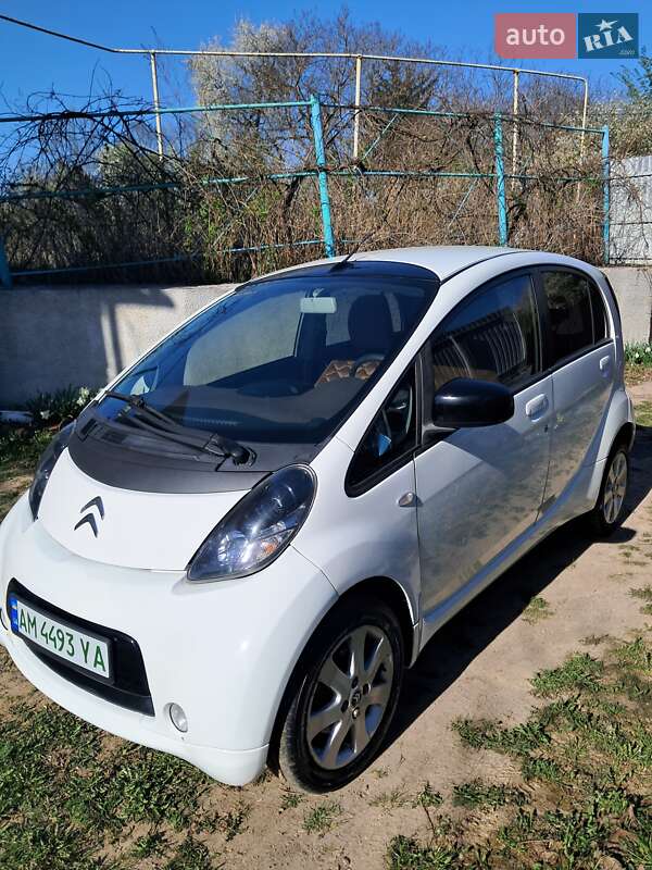 Хэтчбек Citroen C-Zero 2012 в Виннице