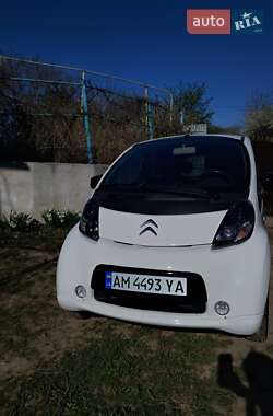 Хэтчбек Citroen C-Zero 2012 в 