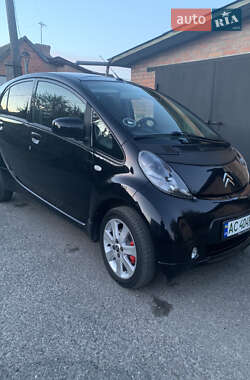 Хэтчбек Citroen C-Zero 2011 в 