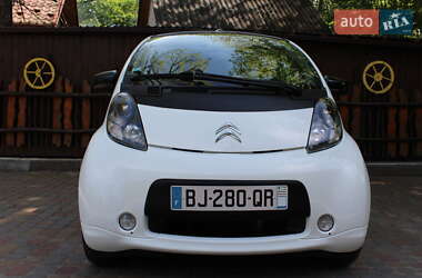 Хэтчбек Citroen C-Zero 2011 в 