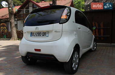 Хэтчбек Citroen C-Zero 2011 в 