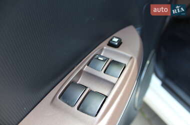 Хэтчбек Citroen C-Zero 2011 в 