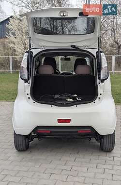 Хэтчбек Citroen C-Zero 2015 в 