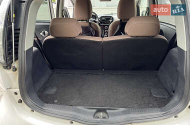 Хэтчбек Citroen C-Zero 2012 в 