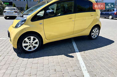 Хэтчбек Citroen C-Zero 2011 в 