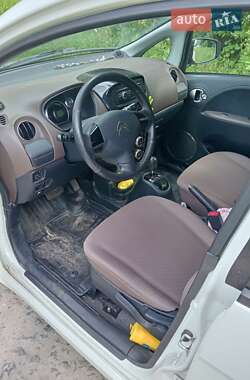 Хэтчбек Citroen C-Zero 2012 в 