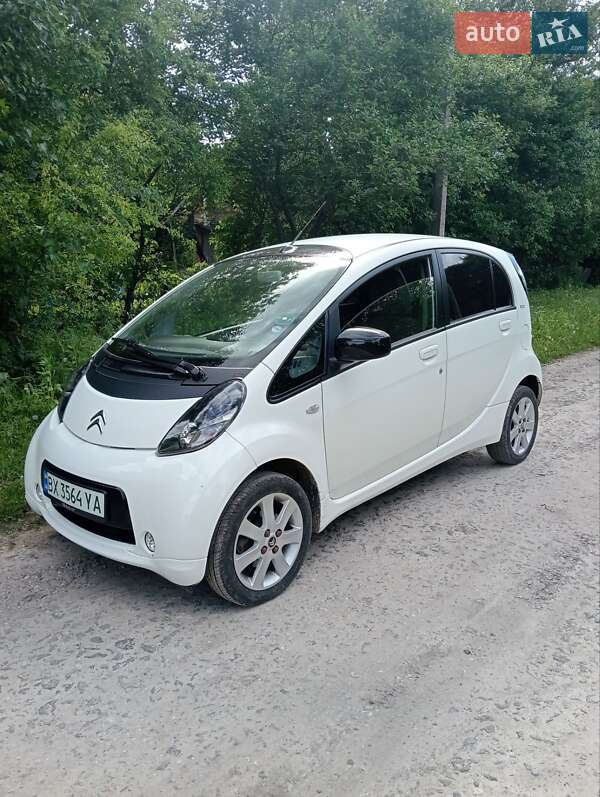 Хэтчбек Citroen C-Zero 2012 в 