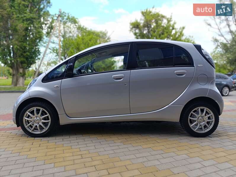 Хетчбек Citroen C-Zero 2015 в Звягелі