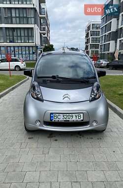 Хэтчбек Citroen C-Zero 2011 в 