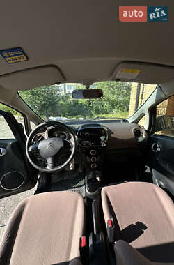 Хэтчбек Citroen C-Zero 2012 в 