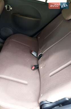 Хэтчбек Citroen C-Zero 2013 в 