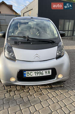 Хэтчбек Citroen C-Zero 2011 в 