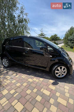 Хэтчбек Citroen C-Zero 2013 в 