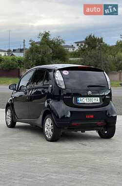 Хэтчбек Citroen C-Zero 2011 в 