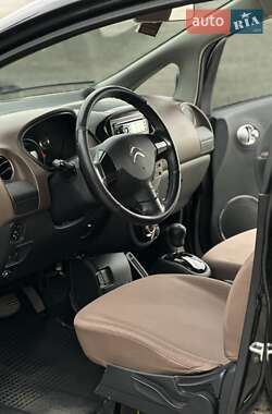Хэтчбек Citroen C-Zero 2011 в 