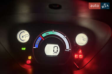 Хэтчбек Citroen C-Zero 2015 в 