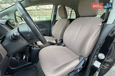 Хэтчбек Citroen C-Zero 2013 в 