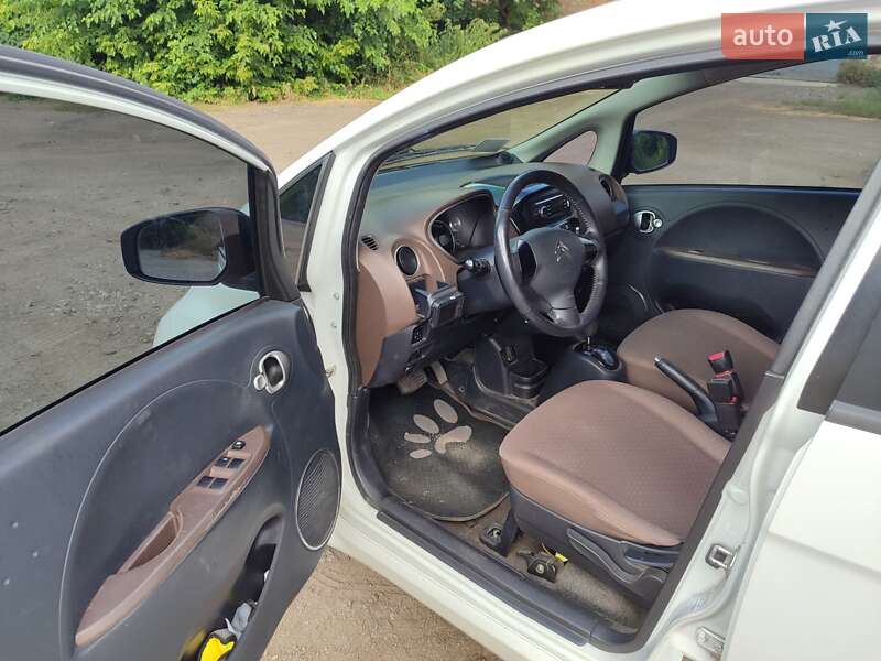 Хетчбек Citroen C-Zero 2011 в Сквирі