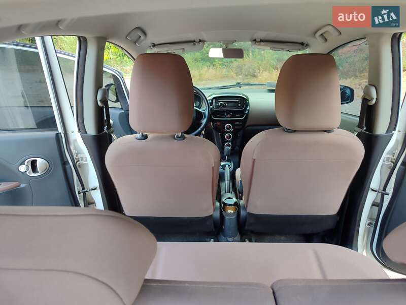 Хетчбек Citroen C-Zero 2011 в Сквирі