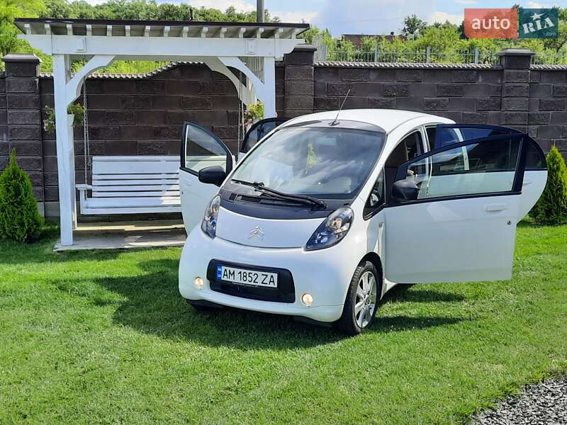 Хетчбек Citroen C-Zero 2014 в 