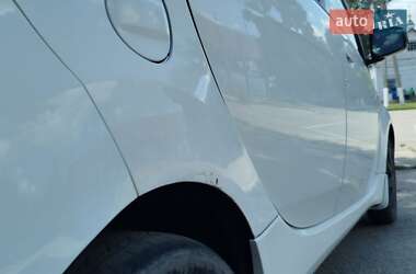 Хэтчбек Citroen C-Zero 2012 в 
