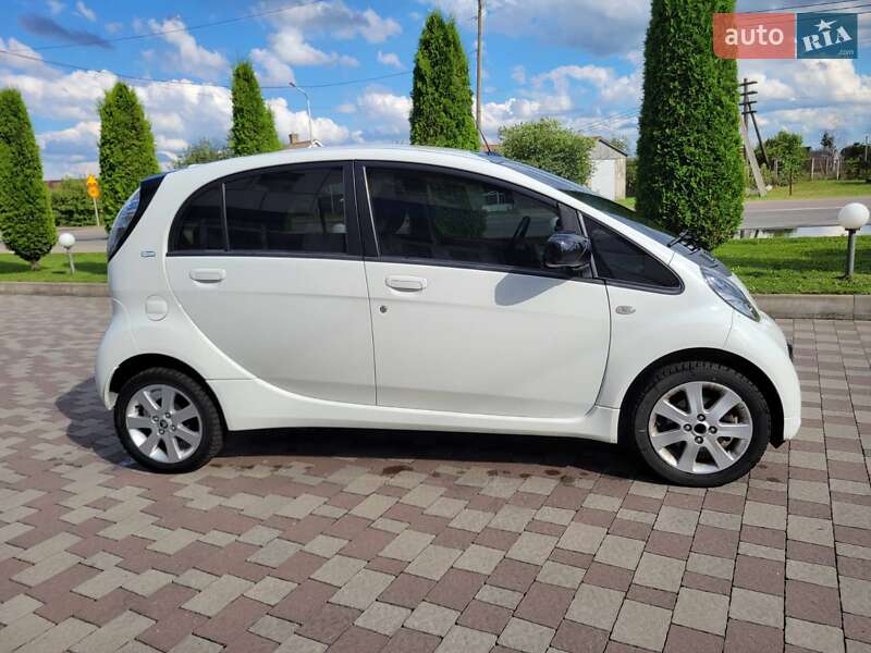 Хэтчбек Citroen C-Zero 2011 в Сарнах