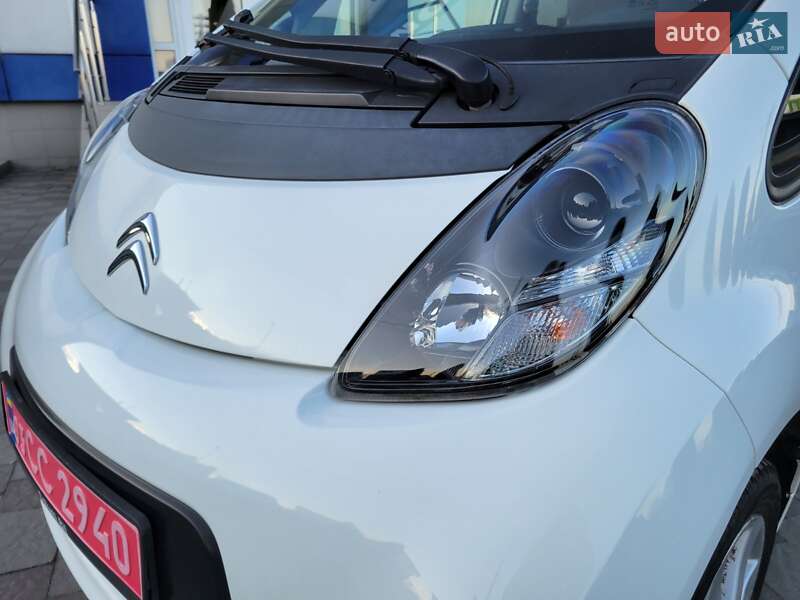 Хэтчбек Citroen C-Zero 2011 в Сарнах