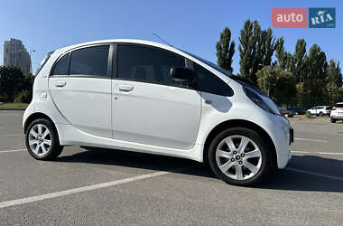 Хэтчбек Citroen C-Zero 2013 в 