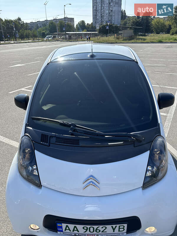 Хэтчбек Citroen C-Zero 2013 в Киеве