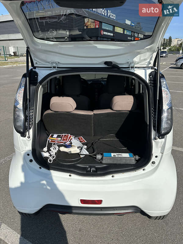 Хэтчбек Citroen C-Zero 2013 в Киеве
