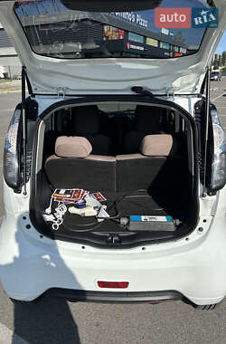 Хэтчбек Citroen C-Zero 2013 в 